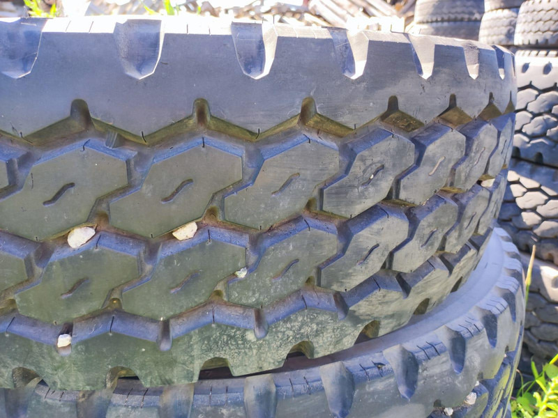 Bridgestone wheels 275/70 R22,5 on Alcoa aluminum rims - Rehv - Veoauto: pilt 4 Bridgestone wheels 275/70 R22,5 on Alcoa aluminum rims - Rehv - Veoauto: pilt 4