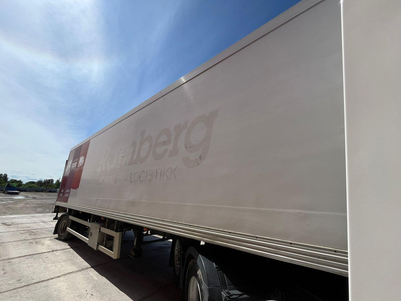 Ekeri L 1 BOX L=10976 mm - Furgoonpoolhaagis: pilt 4 Ekeri L 1 BOX L=10976 mm - Furgoonpoolhaagis: pilt 4