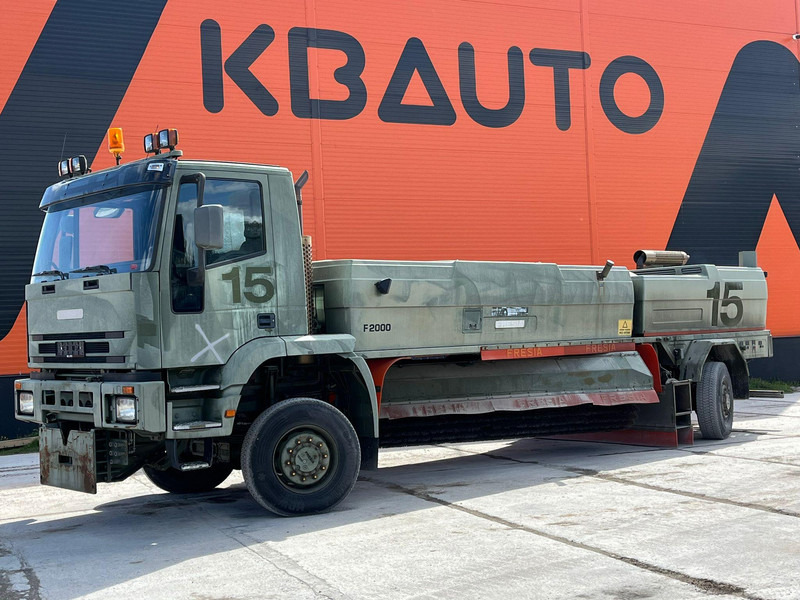 Iveco Fresia F 2000 4x4 SNOW PLOW / BROOM / BLOWER - Tänavapühkimismasin: pilt 1 Iveco Fresia F 2000 4x4 SNOW PLOW / BROOM / BLOWER - Tänavapühkimismasin: pilt 1