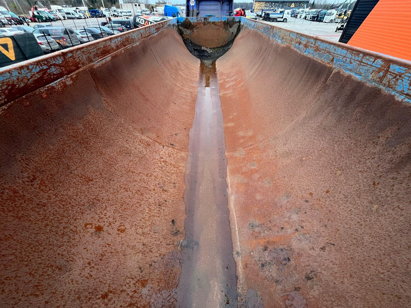 Kallur-poolhaagis Kilafors TRB3CTB-3 BOX L=8376 mm: pilt 11 Kallur-poolhaagis Kilafors TRB3CTB-3 BOX L=8376 mm: pilt 11