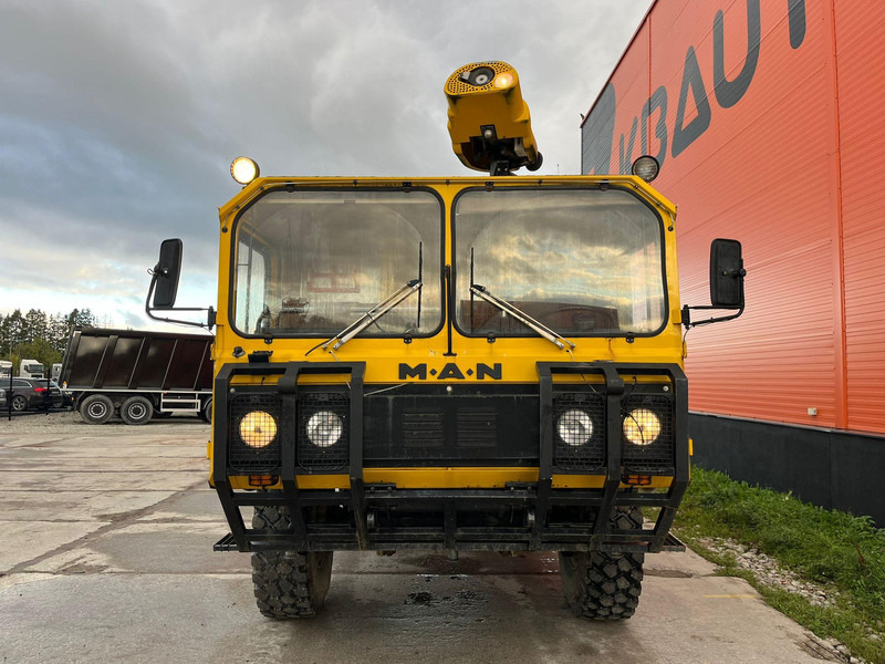 MAN DAF 14.440 4x4 Rosenbauer R280HN2 / 2800 l/min - 15 bar / 300 l/min - 40 bar / tanks 178 + 1546 l - Tuletõrjeauto: pilt 3 MAN DAF 14.440 4x4 Rosenbauer R280HN2 / 2800 l/min - 15 bar / 300 l/min - 40 bar / tanks 178 + 1546 l - Tuletõrjeauto: pilt 3