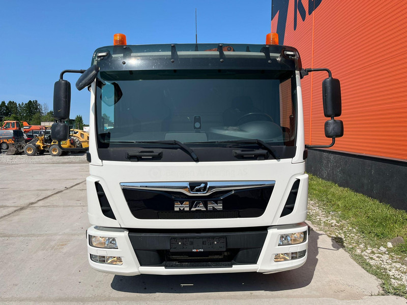 MAN TGL 8.190 4x2 EFFER 80.2/2S / PLATFORM L=5250 mm - Madelveok/ Platvormveok, Kraanaga veoauto: pilt 3 MAN TGL 8.190 4x2 EFFER 80.2/2S / PLATFORM L=5250 mm - Madelveok/ Platvormveok, Kraanaga veoauto: pilt 3