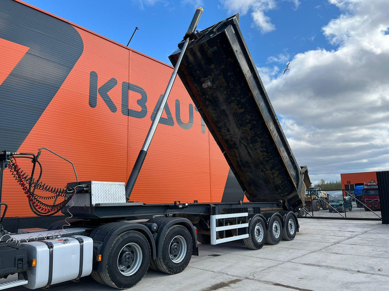 Maur Bilpabygg SET-3 BOX L=7842 mm - Kallur-poolhaagis: pilt 2 Maur Bilpabygg SET-3 BOX L=7842 mm - Kallur-poolhaagis: pilt 2