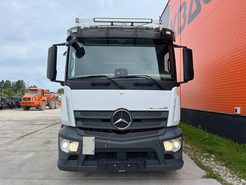 Mercedes-Benz Actros 1827 4x2 TK UT SPECTRUM / BOX L=8429 mm - Külmutiga veoauto: pilt 2 Mercedes-Benz Actros 1827 4x2 TK UT SPECTRUM / BOX L=8429 mm - Külmutiga veoauto: pilt 2
