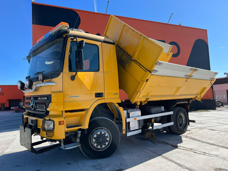 Kallurauto Mercedes-Benz Actros 1841 4x4 SNOW PLOW EQUIPMENT / UNDERBODY SCRAPER / BOX L=4495 mm: pilt 13