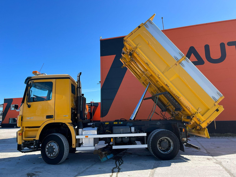 Kallurauto Mercedes-Benz Actros 1841 4x4 SNOW PLOW EQUIPMENT / UNDERBODY SCRAPER / BOX L=4495 mm: pilt 9