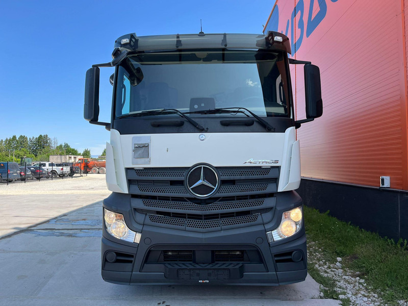 Mercedes-Benz Actros 2545 6x2 BOX L=7526 mm - Kasti veoauto: pilt 2 Mercedes-Benz Actros 2545 6x2 BOX L=7526 mm - Kasti veoauto: pilt 2