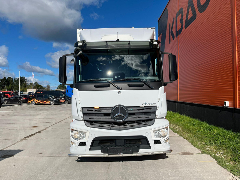 Mercedes-Benz Antos 2540L 6x2*4 THERMOKING UT SPECTRUM / BOX L=9522 mm - Külmutiga veoauto: pilt 2 Mercedes-Benz Antos 2540L 6x2*4 THERMOKING UT SPECTRUM / BOX L=9522 mm - Külmutiga veoauto: pilt 2