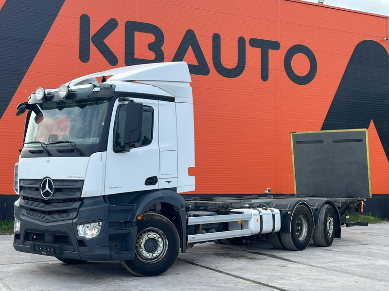 Mercedes-Benz Antos 2545 6x2*4 RETARDER / CHASSIS L=7826 mm - Kabiinišassiiga veoauto: pilt 1 Mercedes-Benz Antos 2545 6x2*4 RETARDER / CHASSIS L=7826 mm - Kabiinišassiiga veoauto: pilt 1