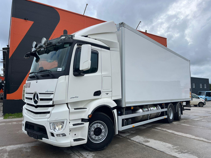 Mercedes-Benz Antos 2545 6x2*4 THERMOKING CO2 / BOX L=8427 mm - Külmutiga veoauto: pilt 2 Mercedes-Benz Antos 2545 6x2*4 THERMOKING CO2 / BOX L=8427 mm - Külmutiga veoauto: pilt 2