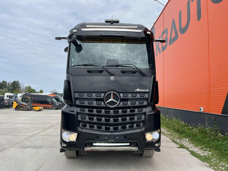 Mercedes-Benz Arocs 3263 8x4 FULL STEEL - Metsaveok, Kraanaga veoauto: pilt 3 Mercedes-Benz Arocs 3263 8x4 FULL STEEL - Metsaveok, Kraanaga veoauto: pilt 3