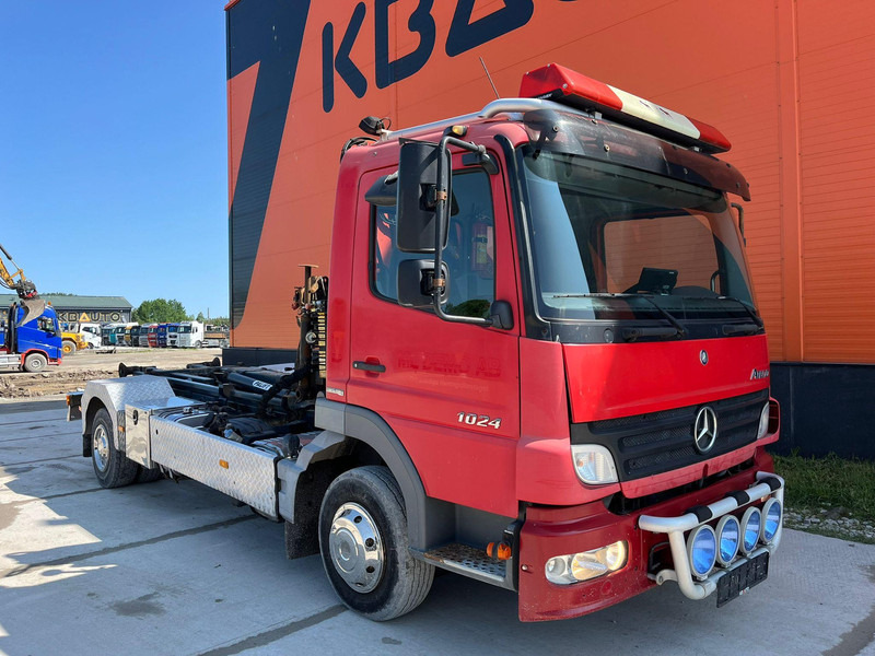 Mercedes-Benz Atego 1024 4x2 PK4100 + WINCH / HOOK LIFT L=3900 mm - Konkstõstukiga veoauto, Kraanaga veoauto: pilt 4 Mercedes-Benz Atego 1024 4x2 PK4100 + WINCH / HOOK LIFT L=3900 mm - Konkstõstukiga veoauto, Kraanaga veoauto: pilt 4