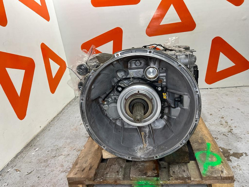 Mercedes-Benz MP4 GEARBOX G330-12 - Käigukast - Veoauto: pilt 4 Mercedes-Benz MP4 GEARBOX G330-12 - Käigukast - Veoauto: pilt 4