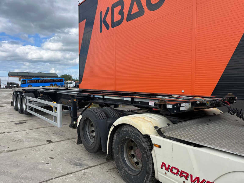 SDC TRAILERS Semitrailer - Konteinerveduk/ Tõstukiga poolhaagis: pilt 4 SDC TRAILERS Semitrailer - Konteinerveduk/ Tõstukiga poolhaagis: pilt 4