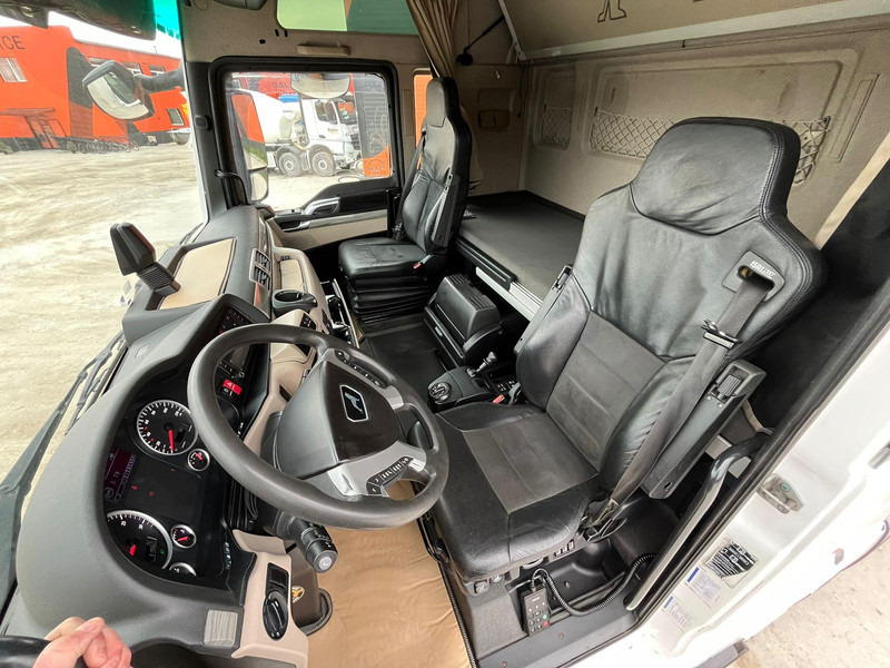 MAN TGX 28.500 6x2 XXL CAB / PTO / INTARDER / DOUBLE BOGIE liising MAN TGX 28.500 6x2 XXL CAB / PTO / INTARDER / DOUBLE BOGIE: pilt 20