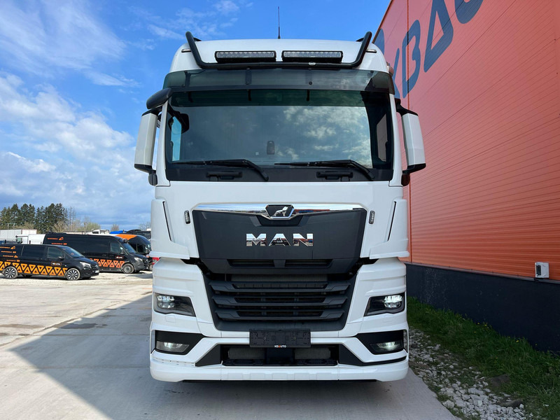 MAN TGX 28.580 6x2 TWIN BED GX CAB / INTARDER / HYDRAULICS / DOUBLE BOGIE - Sadulveok: pilt 3 MAN TGX 28.580 6x2 TWIN BED GX CAB / INTARDER / HYDRAULICS / DOUBLE BOGIE - Sadulveok: pilt 3