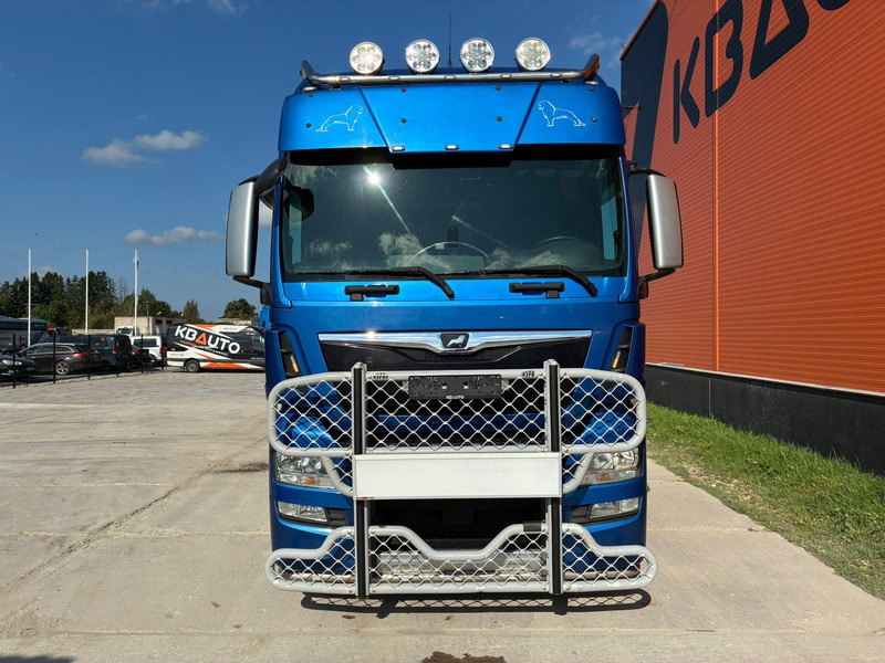 MAN TGX 28.580 6x2 XXL CAB / INTARDER / DOUBLE BOGIE - Sadulveok: pilt 3 MAN TGX 28.580 6x2 XXL CAB / INTARDER / DOUBLE BOGIE - Sadulveok: pilt 3