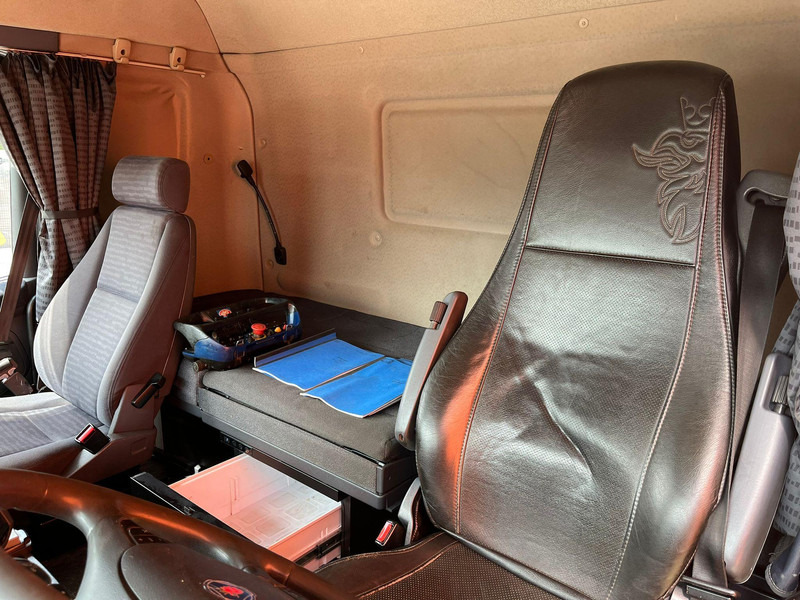 Sadulveok Scania R 560 6x2 HMF2220 K4 / RETARDER: pilt 19 Sadulveok Scania R 560 6x2 HMF2220 K4 / RETARDER: pilt 19