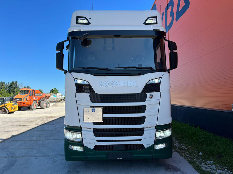 Scania S 500 6x2 GCW 70 ton / PTO / RETARDER / DOUBLE BOGIE - Sadulveok: pilt 3 Scania S 500 6x2 GCW 70 ton / PTO / RETARDER / DOUBLE BOGIE - Sadulveok: pilt 3