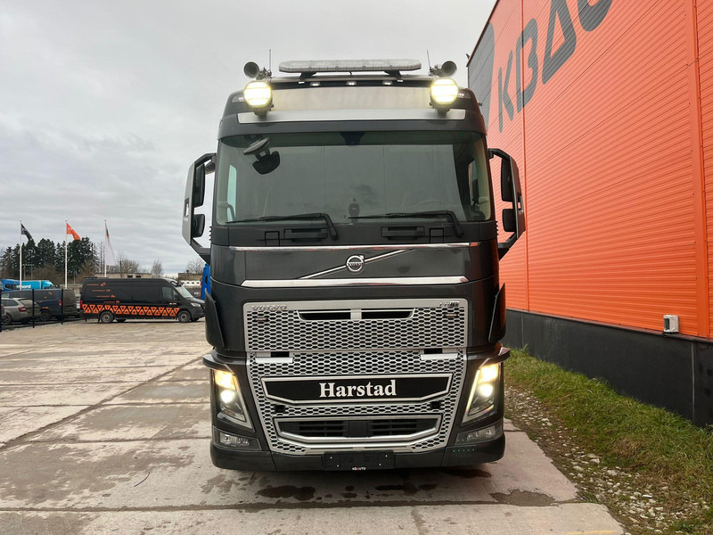 Volvo FH 16 750 6x4 GCW 70 ton / RETARDER / HYDRAULICS / TANDEM AXLE LIFT - Sadulveok: pilt 2 Volvo FH 16 750 6x4 GCW 70 ton / RETARDER / HYDRAULICS / TANDEM AXLE LIFT - Sadulveok: pilt 2