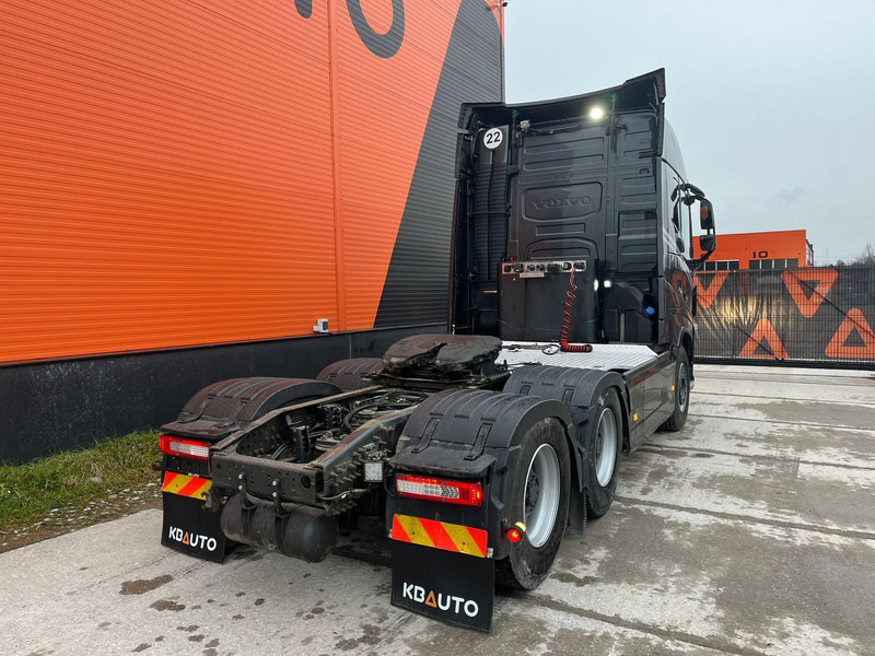 Volvo FH 16 750 6x4 GCW 70 ton / RETARDER / HYDRAULICS / TANDEM AXLE LIFT - Sadulveok: pilt 5 Volvo FH 16 750 6x4 GCW 70 ton / RETARDER / HYDRAULICS / TANDEM AXLE LIFT - Sadulveok: pilt 5