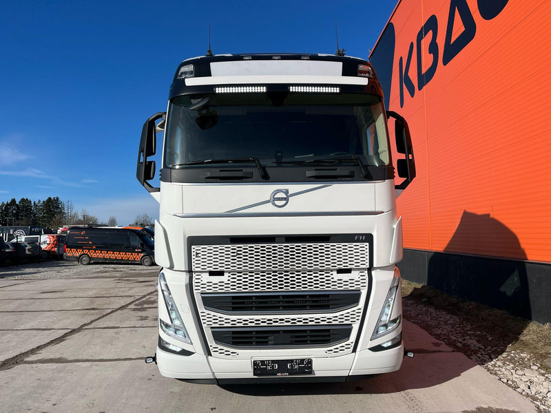 Volvo FH 500 6x2 GLOBE XL / RETARDER / DOUBLE BOGIE - Sadulveok: pilt 3 Volvo FH 500 6x2 GLOBE XL / RETARDER / DOUBLE BOGIE - Sadulveok: pilt 3