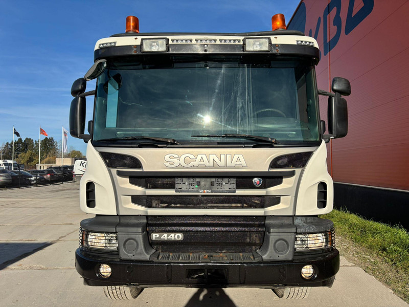 Scania P 440 8x4 RETARDER / FULL STEEL / BOX L=5850 mm - Kallurauto: pilt 3 Scania P 440 8x4 RETARDER / FULL STEEL / BOX L=5850 mm - Kallurauto: pilt 3