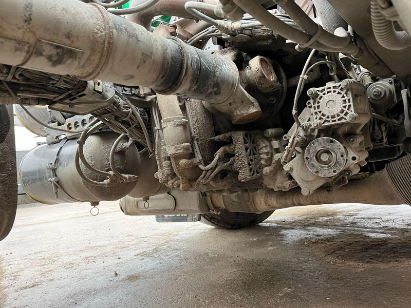Scania R 580 8x4*4 9 TON FRONT AXLE / PTO / RETARDER liising Scania R 580 8x4*4 9 TON FRONT AXLE / PTO / RETARDER: pilt 12