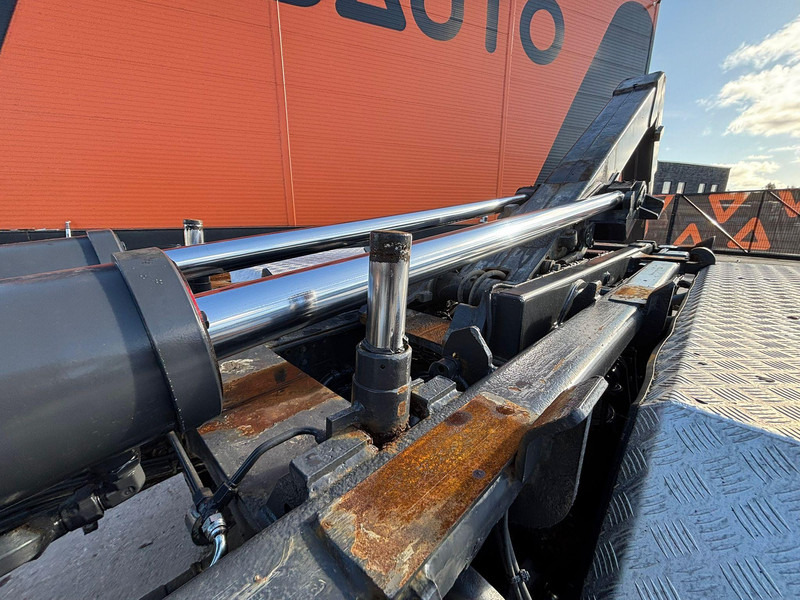 Scania R 620 6x4 MULTILIFT 20 ton / L=5400 mm / RETARDER liising Scania R 620 6x4 MULTILIFT 20 ton / L=5400 mm / RETARDER: pilt 11 Scania R 620 6x4 MULTILIFT 20 ton / L=5400 mm / RETARDER liising Scania R 620 6x4 MULTILIFT 20 ton / L=5400 mm / RETARDER: pilt 11