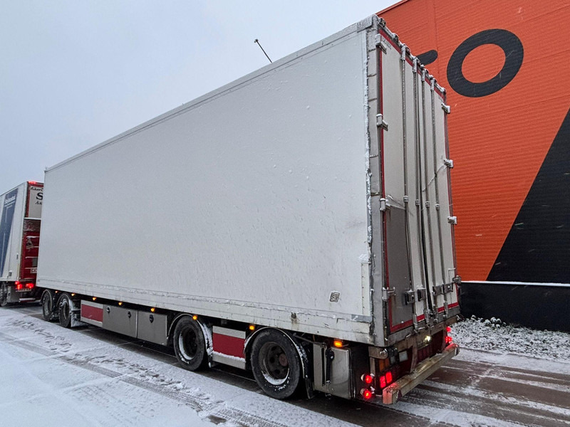 Vak V-4-40 SAF AXLES - Külmikjärelhaagis: pilt 4 Vak V-4-40 SAF AXLES - Külmikjärelhaagis: pilt 4