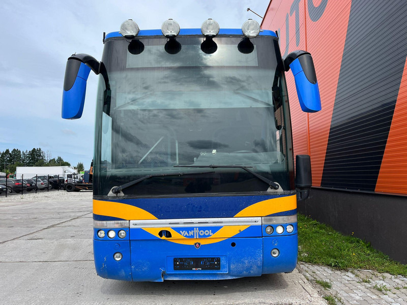 Van Hool Scania K 400 T 9 6x2*4 WC / AC / WEBASTO / FRIDGE / LUGGAGE BOX WITH LIFT / WHEELCHAIR LIFT - Maakonnaliini buss: pilt 3 Van Hool Scania K 400 T 9 6x2*4 WC / AC / WEBASTO / FRIDGE / LUGGAGE BOX WITH LIFT / WHEELCHAIR LIFT - Maakonnaliini buss: pilt 3