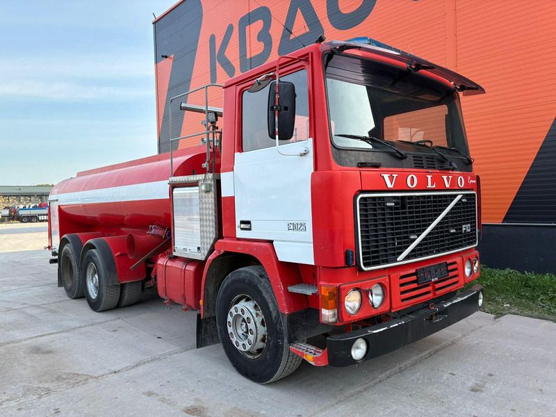 Volvo F 10 6x2 Ruberg / 2700 l/min / tanks 9000 I + 1000 l - Tuletõrjeauto: pilt 4 Volvo F 10 6x2 Ruberg / 2700 l/min / tanks 9000 I + 1000 l - Tuletõrjeauto: pilt 4