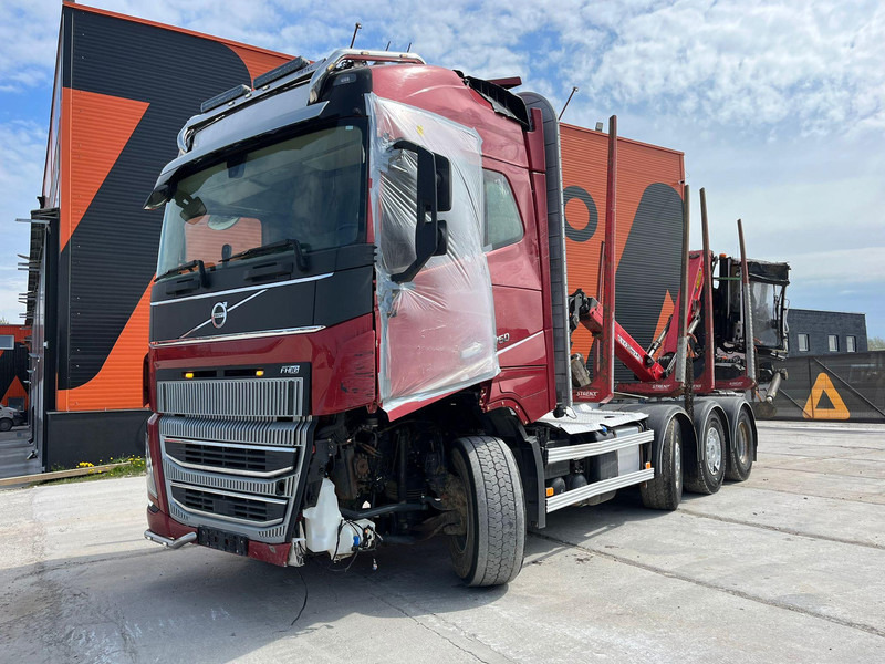 Volvo FH 16 750 8x4/4 DAMAGED ! - Metsaveok, Kraanaga veoauto: pilt 2 Volvo FH 16 750 8x4/4 DAMAGED ! - Metsaveok, Kraanaga veoauto: pilt 2