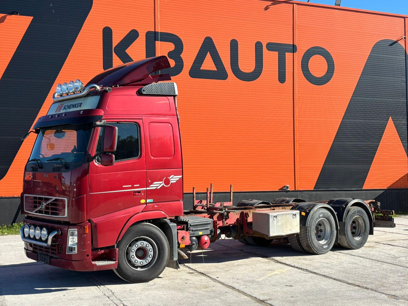 Volvo FH 480 6x2 CHASSIS L=7403 mm - Kabiinišassiiga veoauto: pilt 1 Volvo FH 480 6x2 CHASSIS L=7403 mm - Kabiinišassiiga veoauto: pilt 1