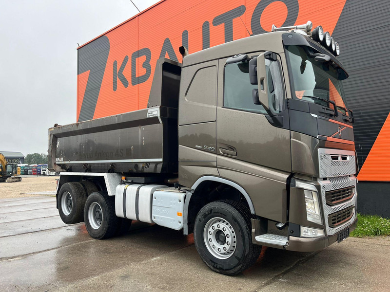 Volvo FH 540 6x4 RETARDER / TANDEM AXLE LIFT / BIG AXLES / BOX L=4487 mm - Kallurauto: pilt 4 Volvo FH 540 6x4 RETARDER / TANDEM AXLE LIFT / BIG AXLES / BOX L=4487 mm - Kallurauto: pilt 4