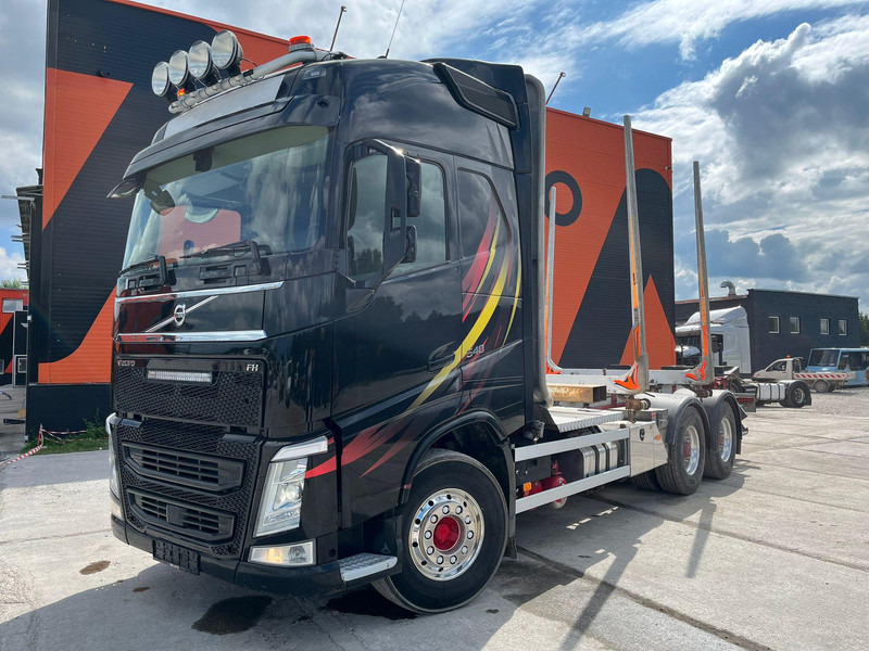 Volvo FH 540 6x4 TANDEM AXLE LIFT - Metsaveok, Kraanaga veoauto: pilt 2 Volvo FH 540 6x4 TANDEM AXLE LIFT - Metsaveok, Kraanaga veoauto: pilt 2