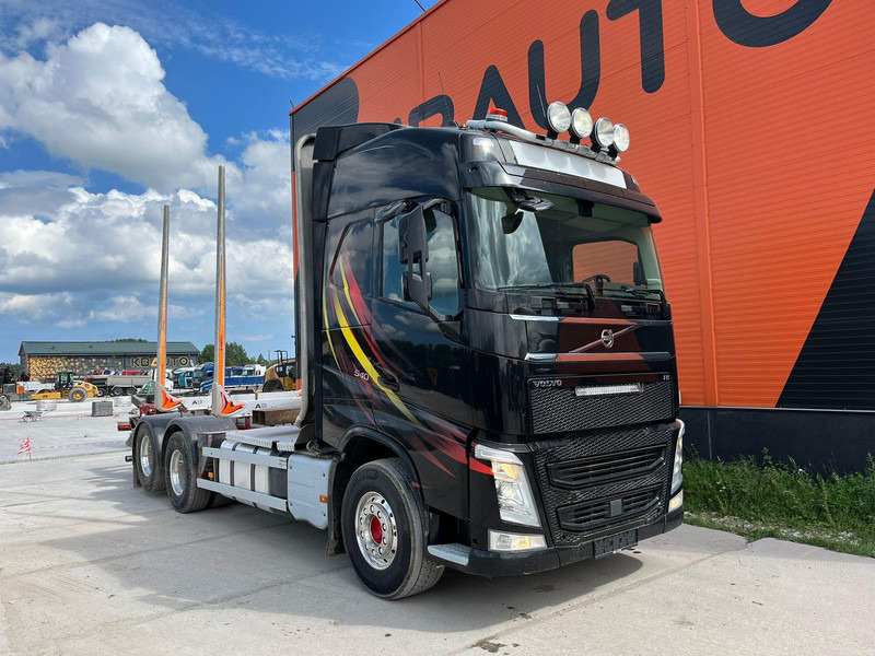 Volvo FH 540 6x4 TANDEM AXLE LIFT - Metsaveok, Kraanaga veoauto: pilt 4 Volvo FH 540 6x4 TANDEM AXLE LIFT - Metsaveok, Kraanaga veoauto: pilt 4