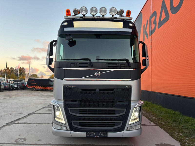 Volvo FH 540 8x4*4 PALFINGER PK 33002 EH / PLATFORM L=7049 mm - Madelveok/ Platvormveok, Kraanaga veoauto: pilt 3 Volvo FH 540 8x4*4 PALFINGER PK 33002 EH / PLATFORM L=7049 mm - Madelveok/ Platvormveok, Kraanaga veoauto: pilt 3