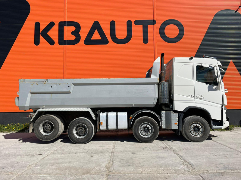 Volvo FH 540 8x4 RETARDER / TANDEM AXLE LIFT / BIG AXLES / BOX L=5704 mm - Kallurauto: pilt 5 Volvo FH 540 8x4 RETARDER / TANDEM AXLE LIFT / BIG AXLES / BOX L=5704 mm - Kallurauto: pilt 5
