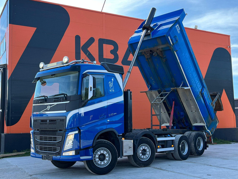 Volvo FH 540 8x4 TANDEM AXLE LIFT / BIG AXLES / BOX L=5712 mm - Kallurauto: pilt 2 Volvo FH 540 8x4 TANDEM AXLE LIFT / BIG AXLES / BOX L=5712 mm - Kallurauto: pilt 2