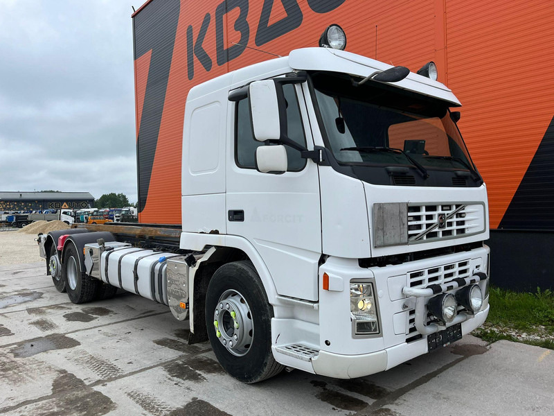 Volvo FM 410 6x2*4 HYDRAULICS / CHASSIS L=6875 mm - Kabiinišassiiga veoauto: pilt 4 Volvo FM 410 6x2*4 HYDRAULICS / CHASSIS L=6875 mm - Kabiinišassiiga veoauto: pilt 4