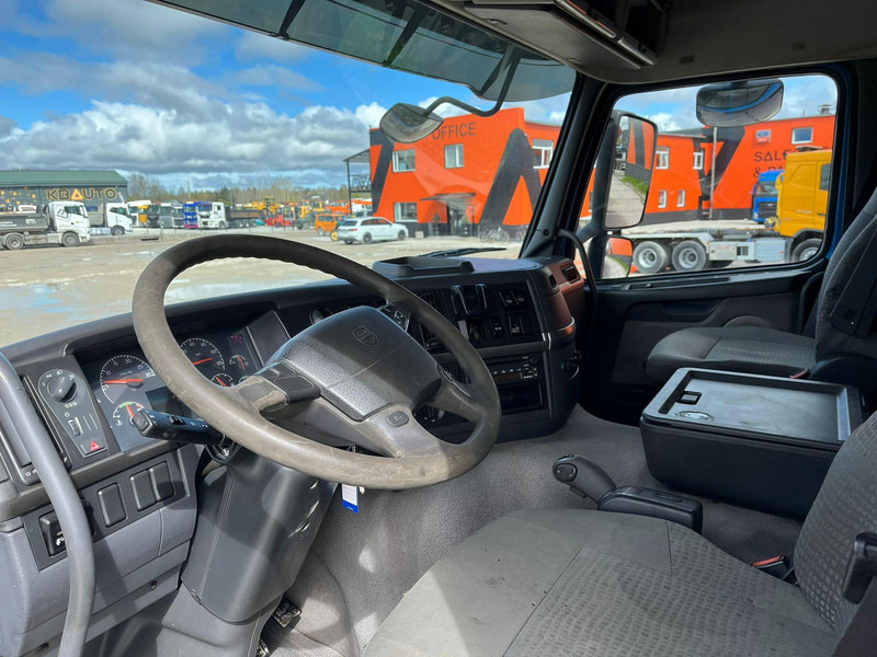 Madelveok/ Platvormveok, Kraanaga veoauto Volvo FM 9 300 6x2*4 HIAB 085D-3 / PLATFORM L=6320 mm: pilt 15