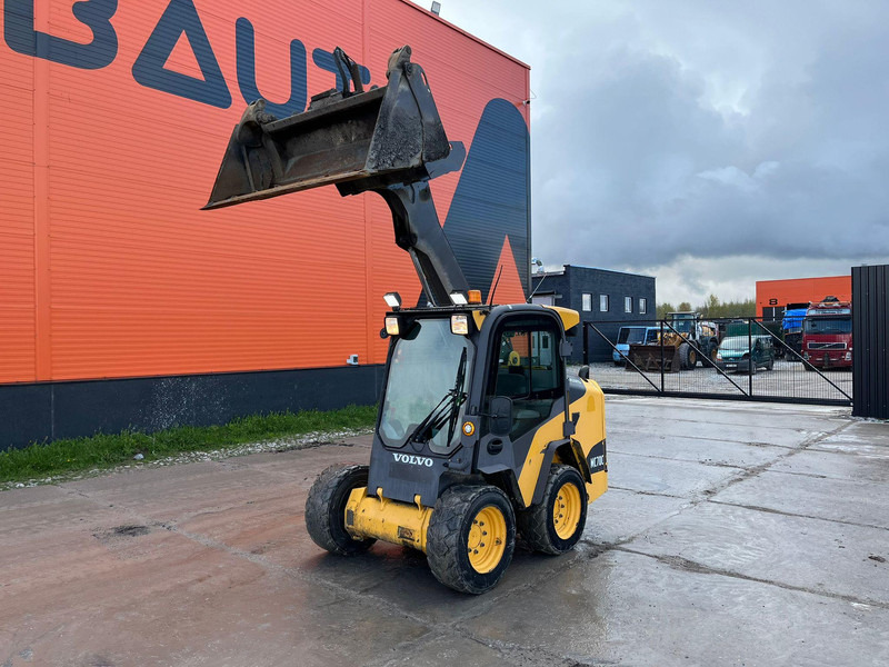 Volvo MC 70 C T4 BRUSH - Rataslaadur: pilt 2 Volvo MC 70 C T4 BRUSH - Rataslaadur: pilt 2