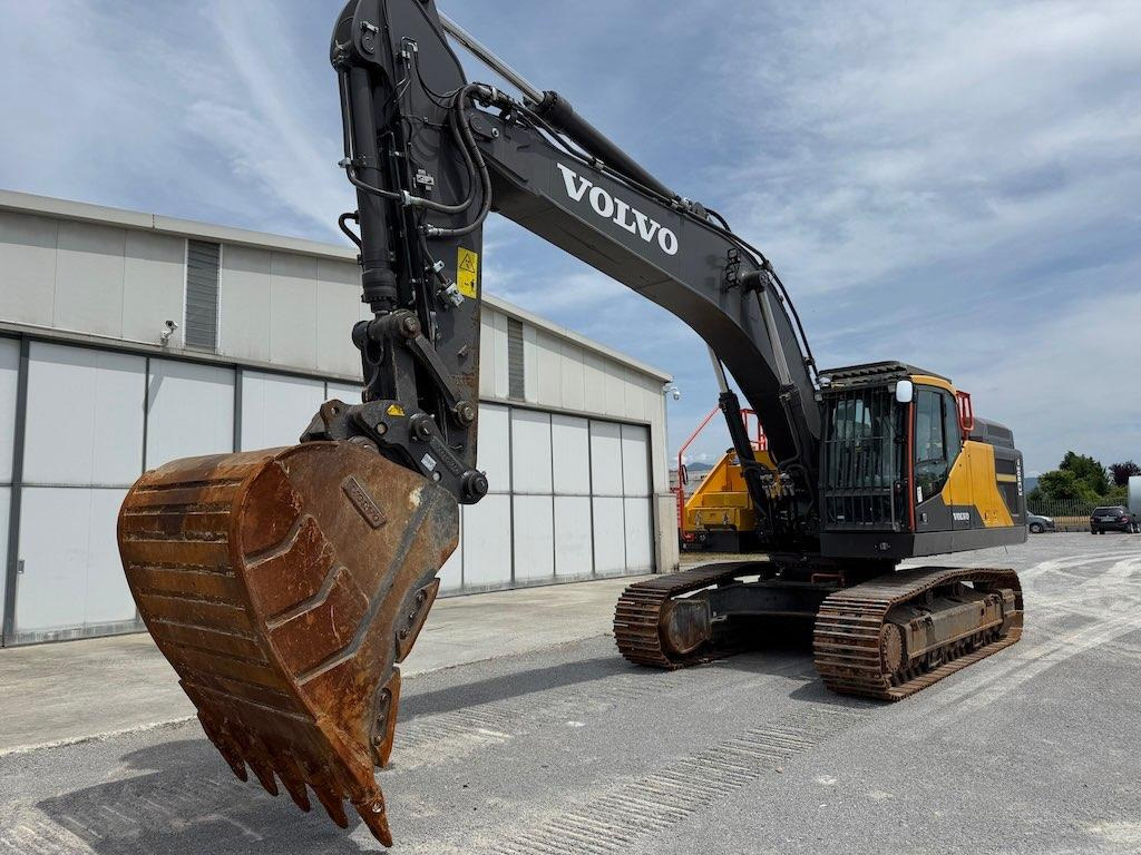 Volvo EC380ENL - Lintekskavaator: pilt 2 Volvo EC380ENL - Lintekskavaator: pilt 2