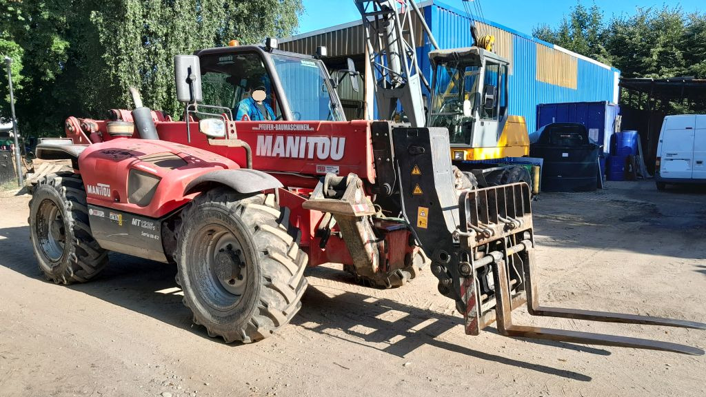 MANITOU MT 1235S - Teleskooprataslaadur: pilt 2 MANITOU MT 1235S - Teleskooprataslaadur: pilt 2