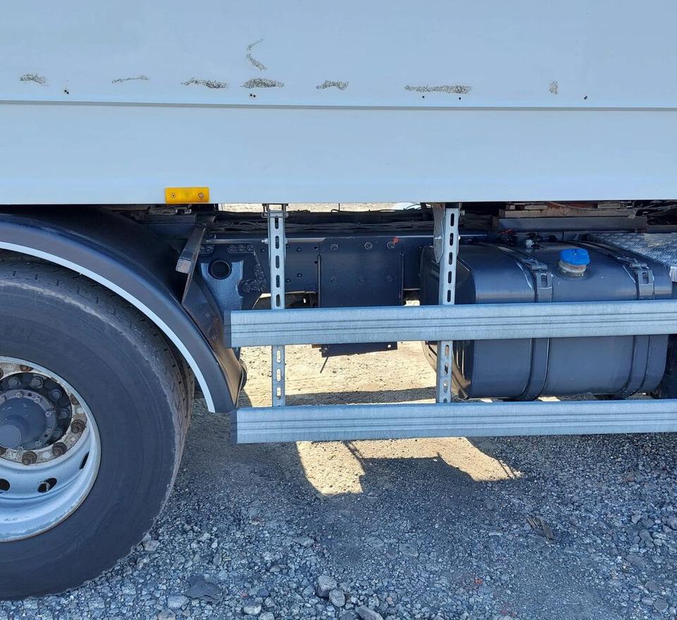 Prügiauto Scania 94D 300: pilt 13