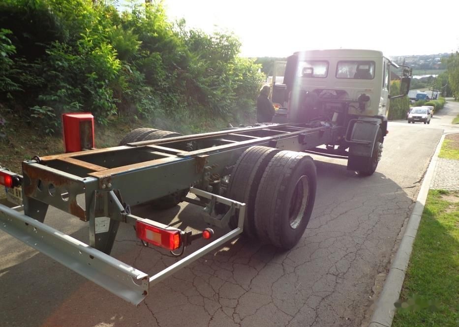 Volvo FL 19.250 - Kabiinišassiiga veoauto: pilt 3 Volvo FL 19.250 - Kabiinišassiiga veoauto: pilt 3