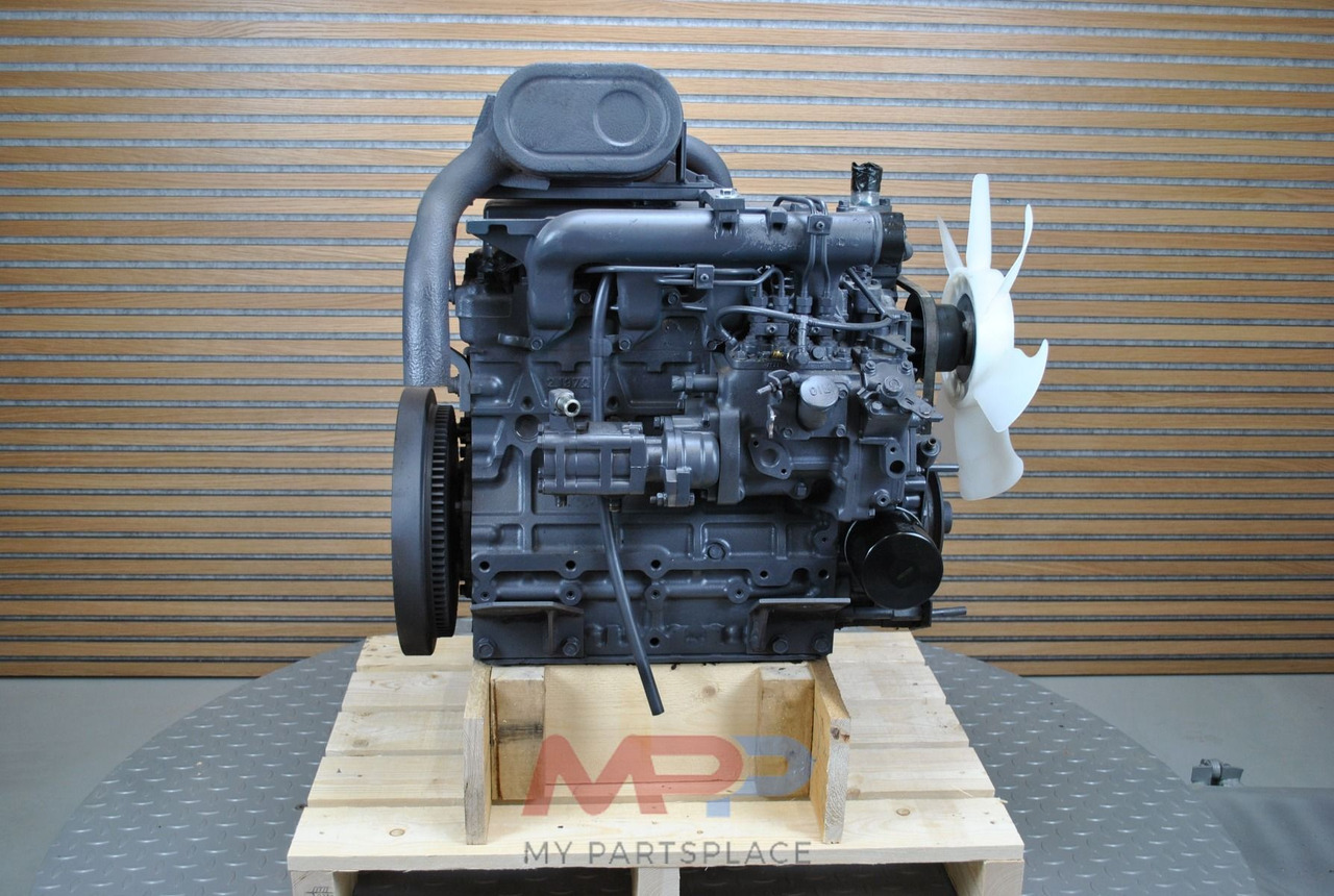 Kubota Gereviseerde Kubota V2403 - Mootor - Põllutööseade: pilt 4 Kubota Gereviseerde Kubota V2403 - Mootor - Põllutööseade: pilt 4