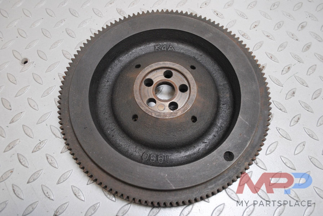 Vliegwiel Mitsubishi K4A, K4C,K4D,K4E, K4F - Pöördratas: pilt 2 Vliegwiel Mitsubishi K4A, K4C,K4D,K4E, K4F - Pöördratas: pilt 2