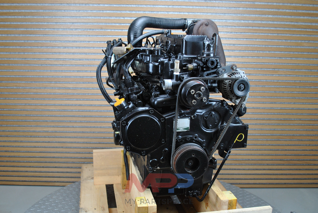 YANMAR 4TNE100-T - Mootor - Traktor: pilt 4 YANMAR 4TNE100-T - Mootor - Traktor: pilt 4